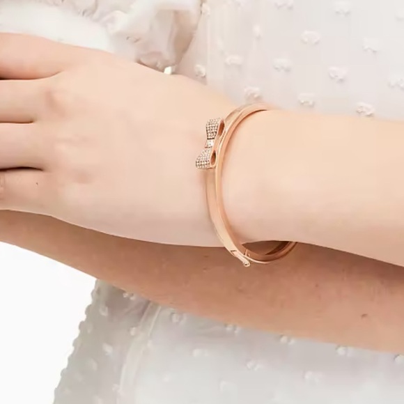 NWT Kate Spade Ready Set Bow Pave Bow Bangle Rose gold. - Picture 3 of 5